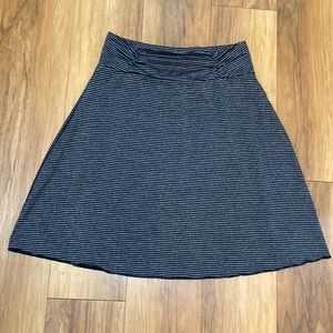 Tranquility by Colorado Clothing Black & Gray Striped A-Line Skirt M
